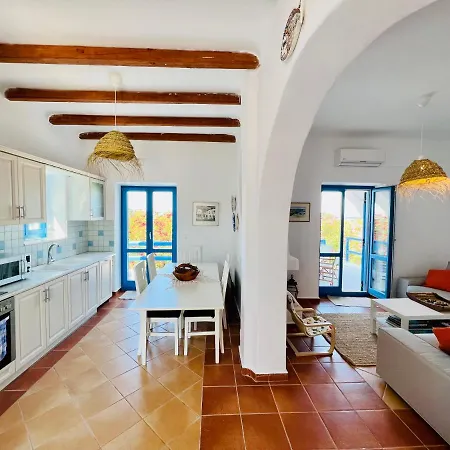 펜션 Paros Home *