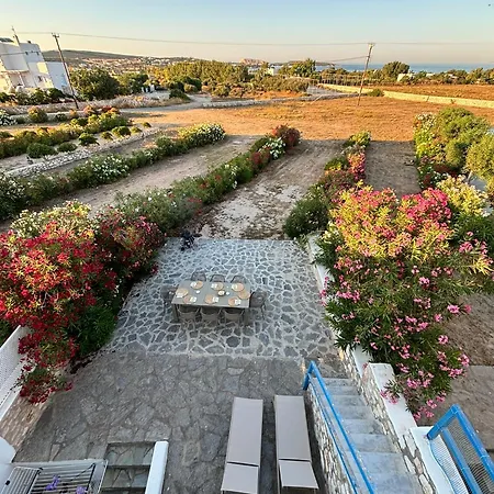 Paros 펜션 *