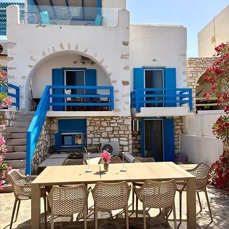 Paros *